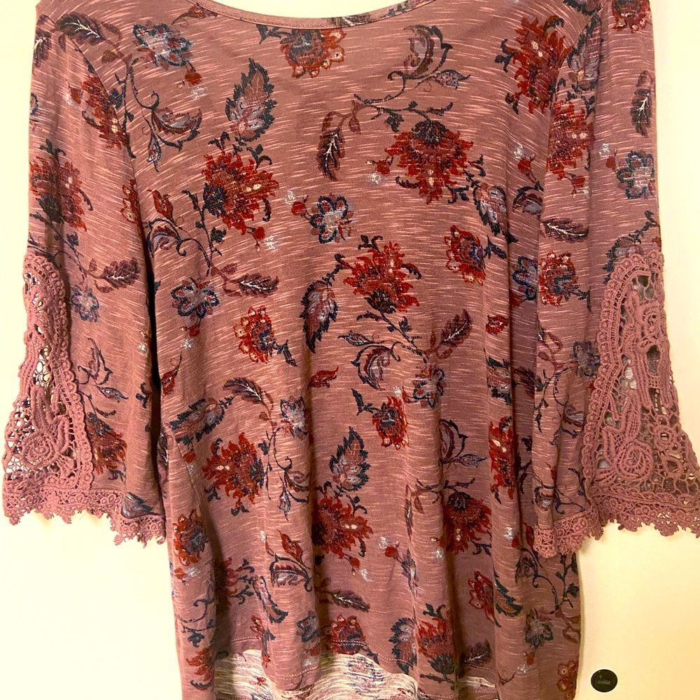 Daytrip top from buckle. Open back, very soft. Worn twice. Size small.